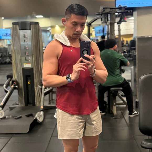 Meet your Posher, Yancy - Picture 2 of 15